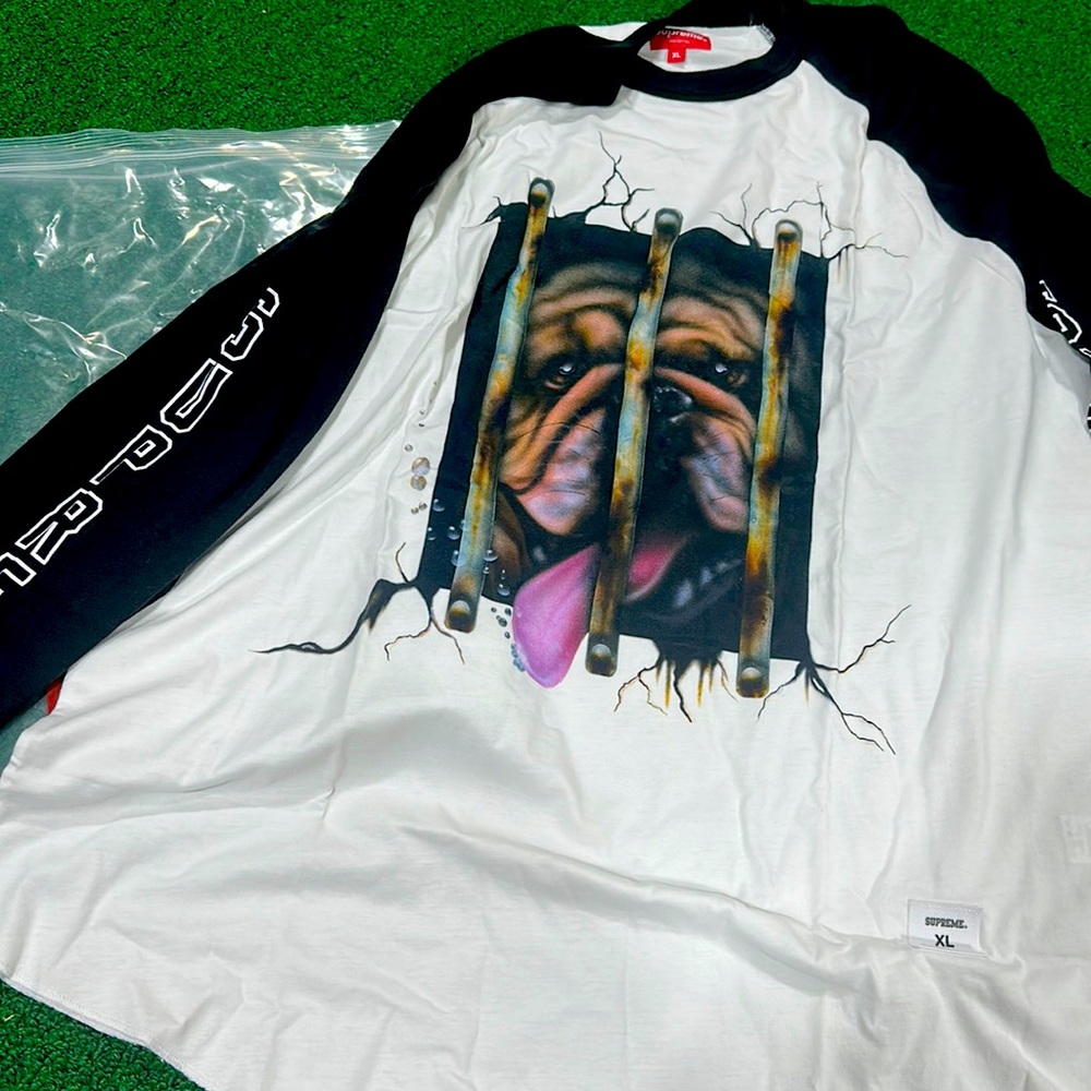 Supreme Dog Raglan. NEW